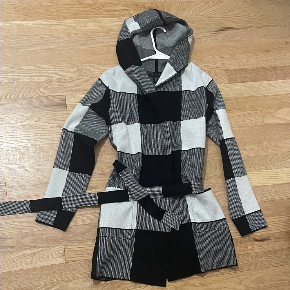 Tahari Black and Gray Knit Cardigan